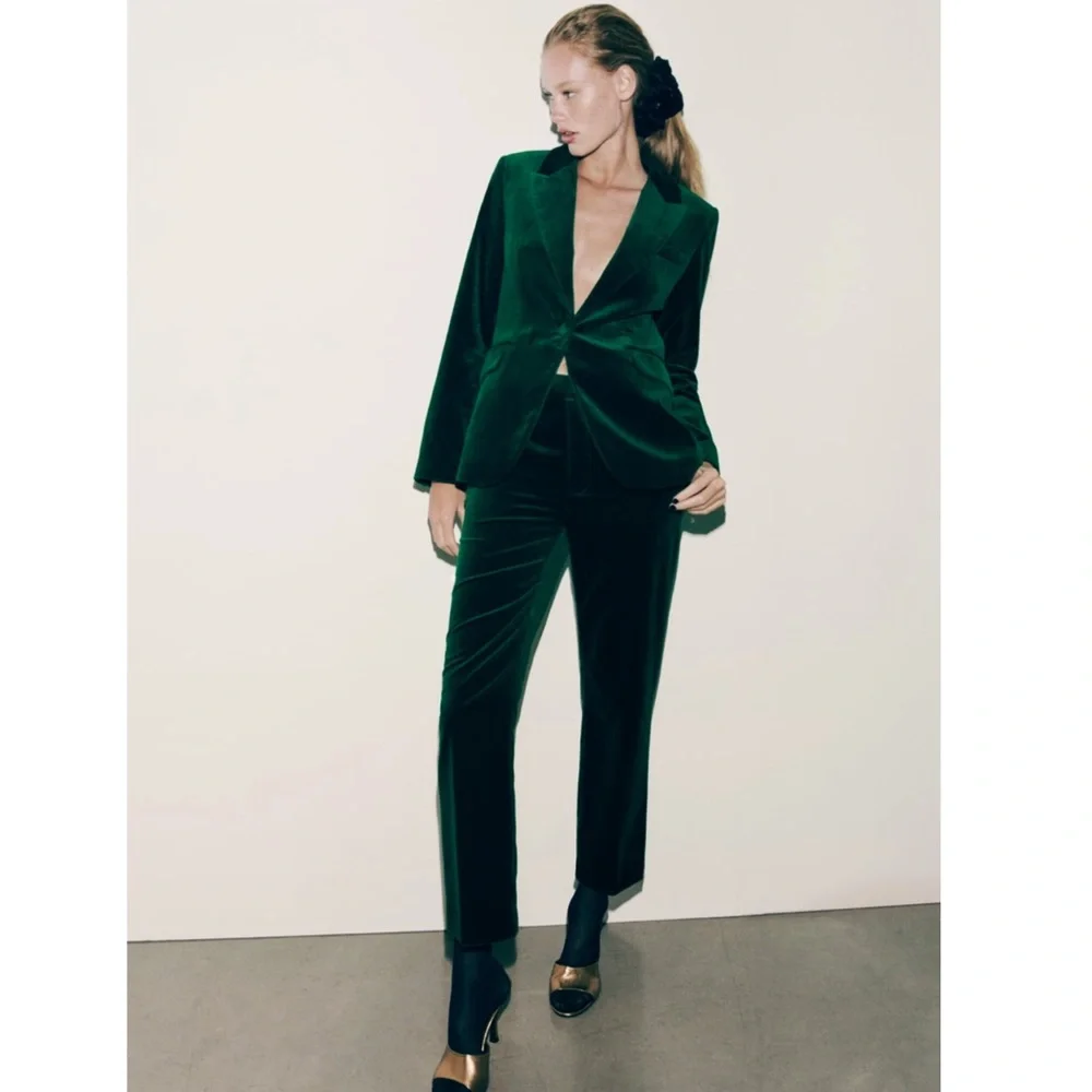 Zara FITTED VELVET PANTS
